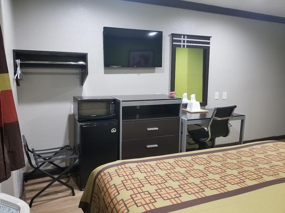 6 Humble, Tx - Houston International Airport 2*