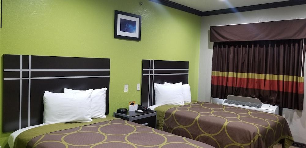 Hotel 6 Humble, Tx - Houston International Airport 2*